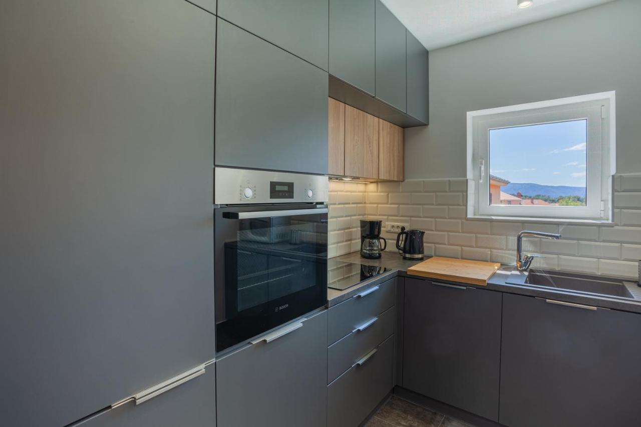 Apartman Petra Cres Exteriör bild