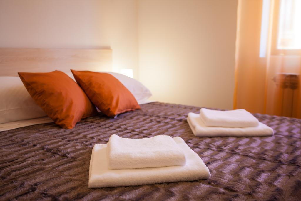 Apartman Petra Cres Exteriör bild
