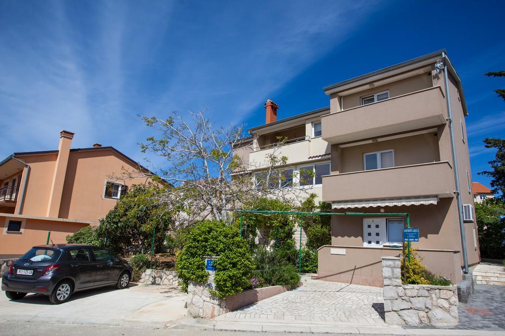 Apartman Petra Cres Exteriör bild